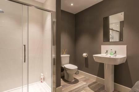 Oak & Hazel, Heath Row Barn Apartment Overton  Luaran gambar