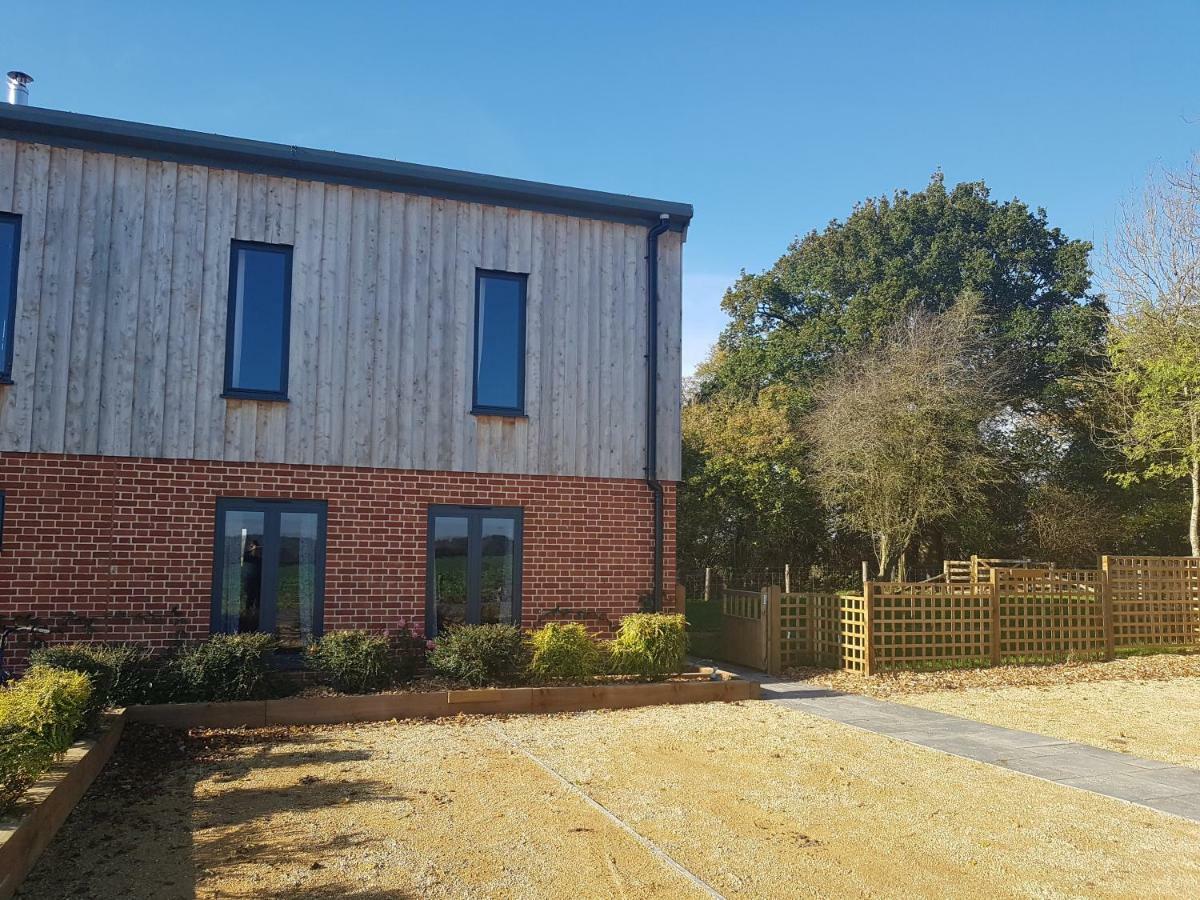 Oak & Hazel, Heath Row Barn Apartment Overton  Luaran gambar